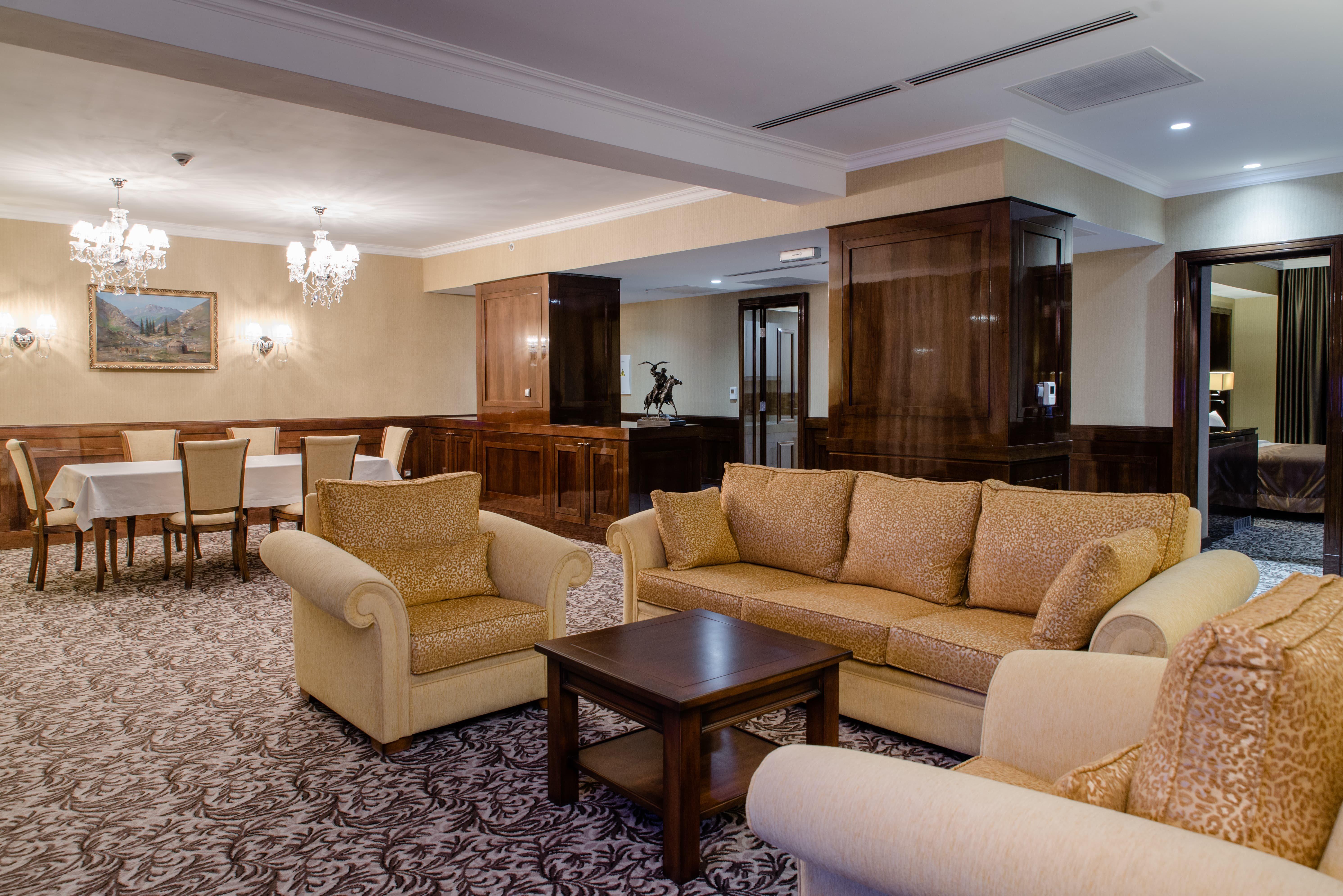 אקטאו Holiday Inn Aktau, An Ihg Hotel מראה חיצוני תמונה
