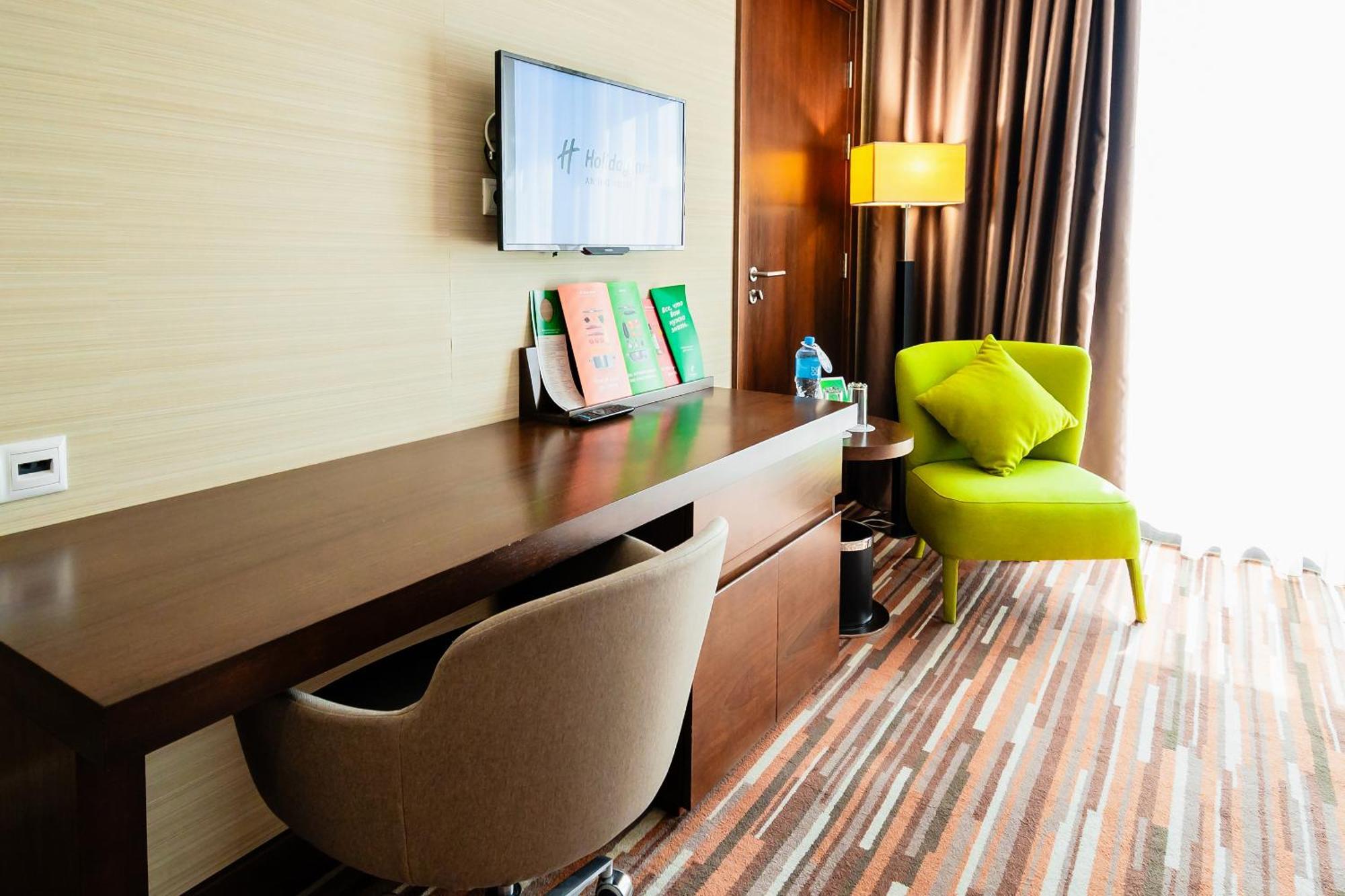 Holiday Inn Aktau By Ihg מראה חיצוני תמונה