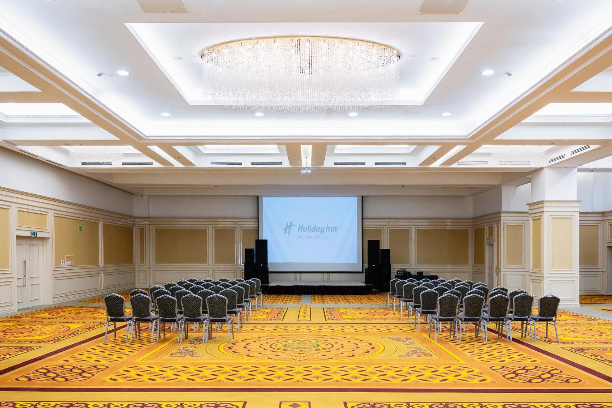 Holiday Inn Aktau By Ihg מראה חיצוני תמונה
